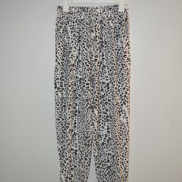 Animal Print Joggers- WITH POCKETS! - Picture 1 of 4